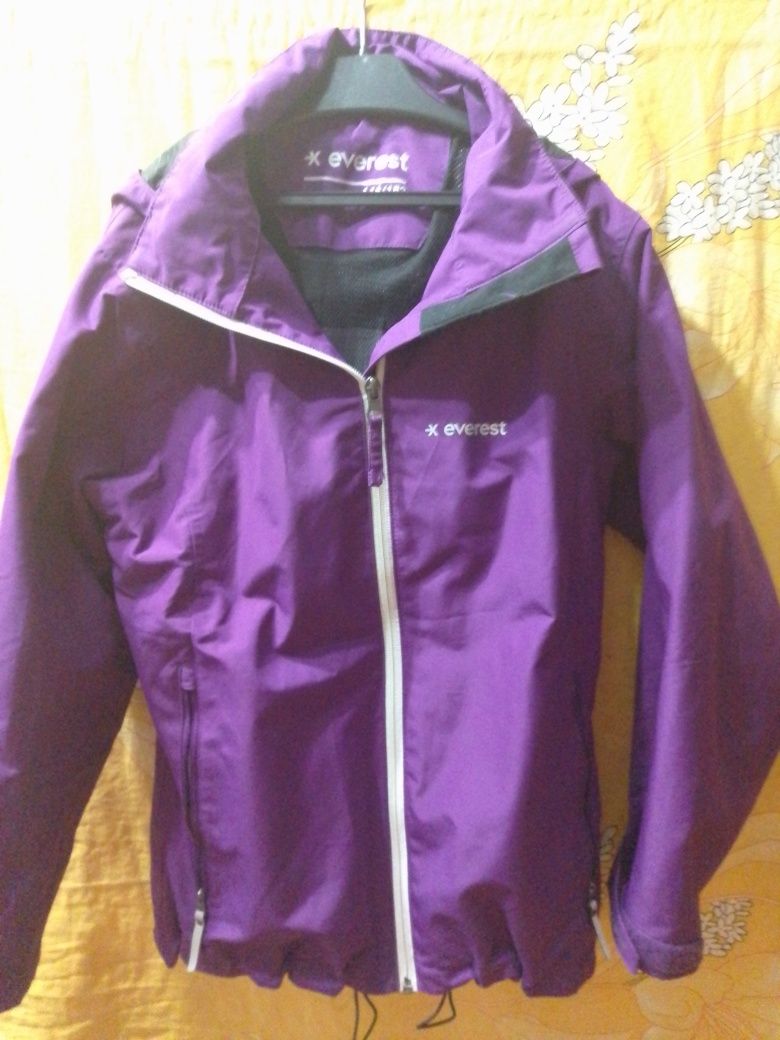 Куртка фирменная Everest