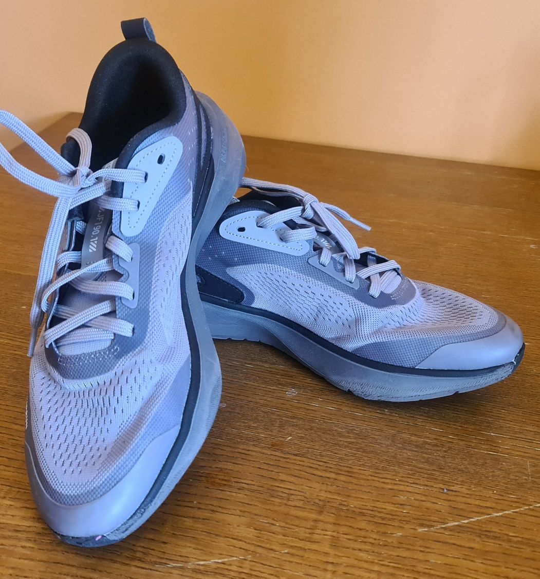 Buty do biegania KIPRUN JOG FLOW rozmiar 43
