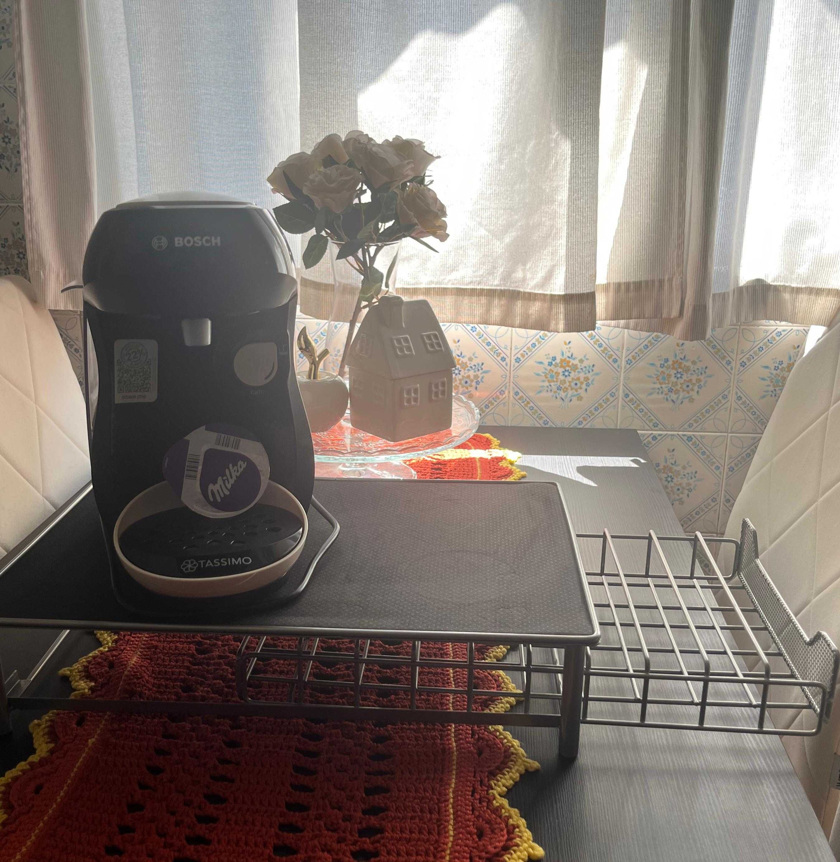 Maquina de Café Bosch Tassimo & porta cápsulas