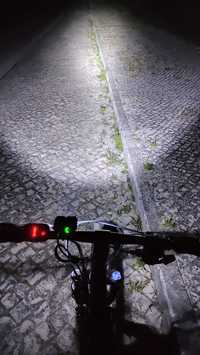 SolarStorm Luz Led 5000LM + bateria Bicicleta,caça, corrida (Novo)