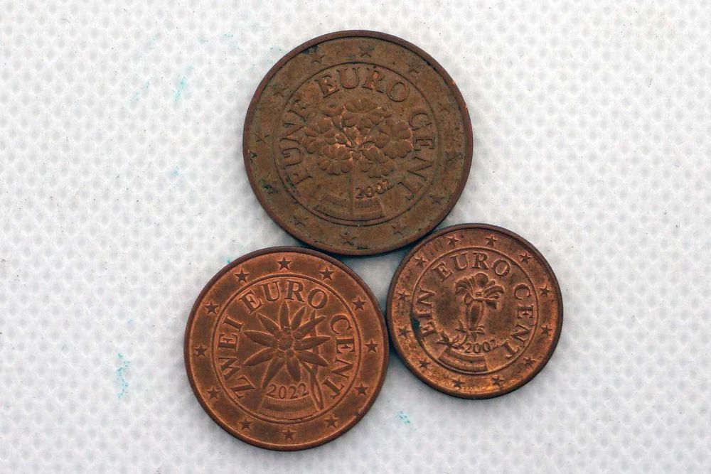 8 moedas de 3 países: Itália - Bélgica - Áustria