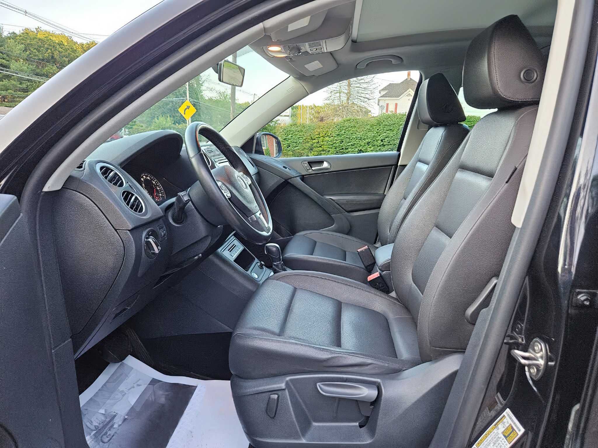 2015 Volkswagen Tiguan SE 4Motion with Appearance