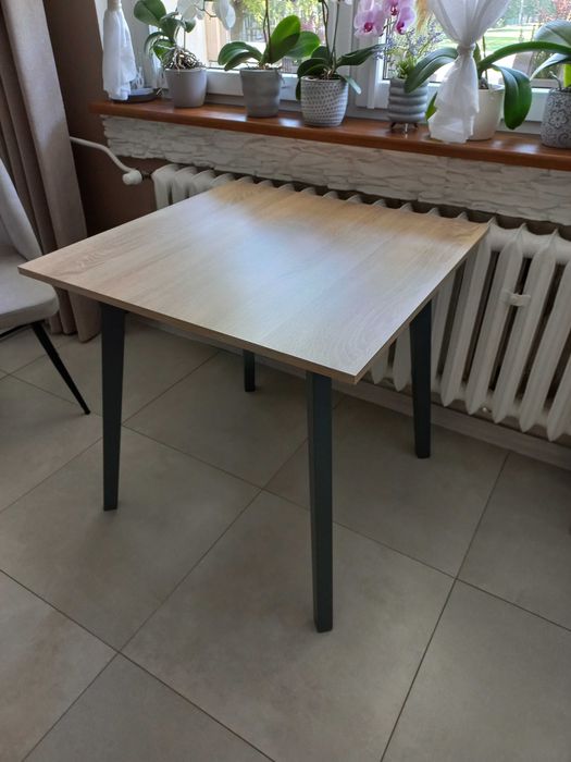 Stół 80x80 stan bardzo dobry