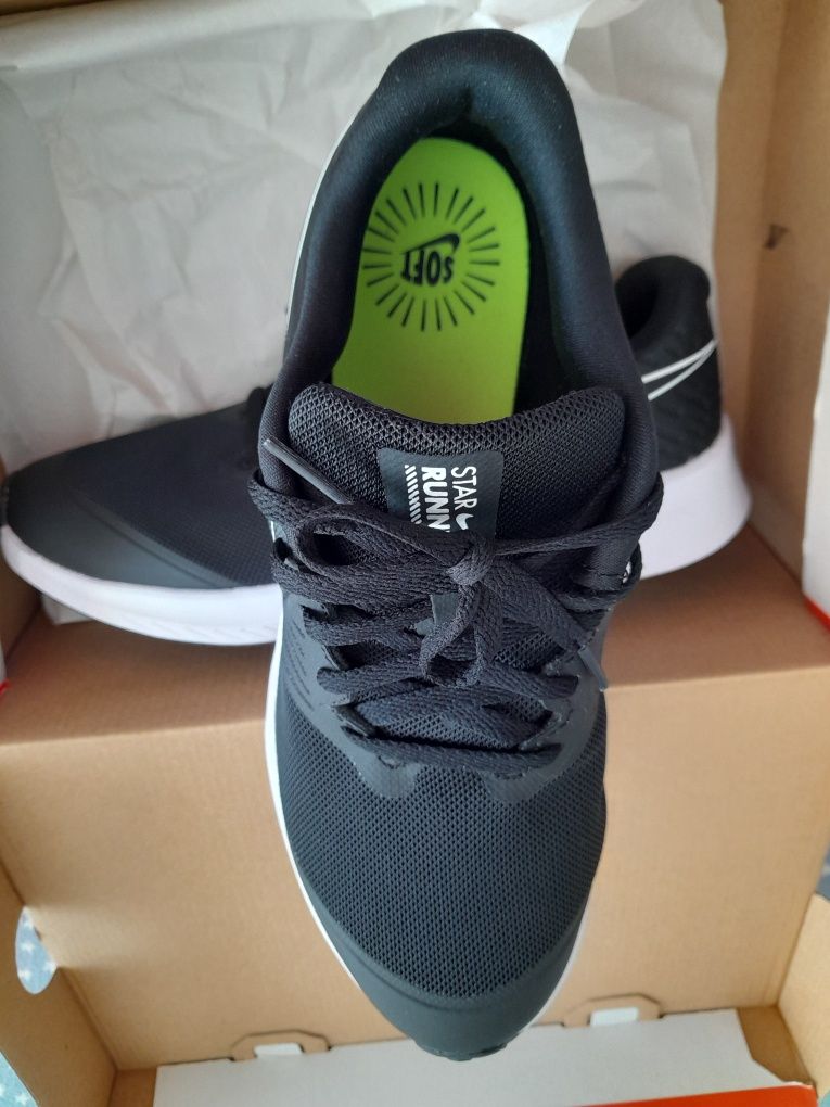 Tenis nike novos