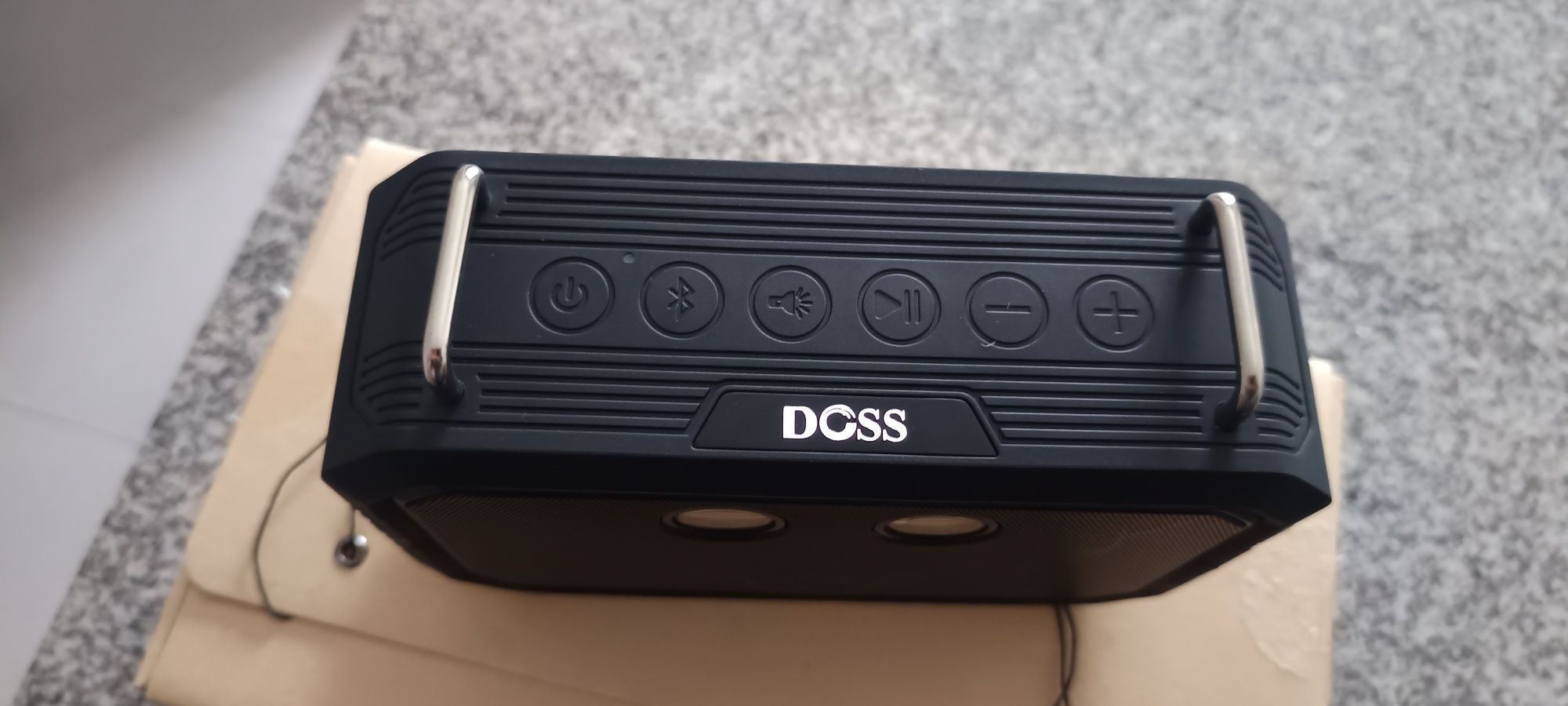 Coluna bluetooth portátil