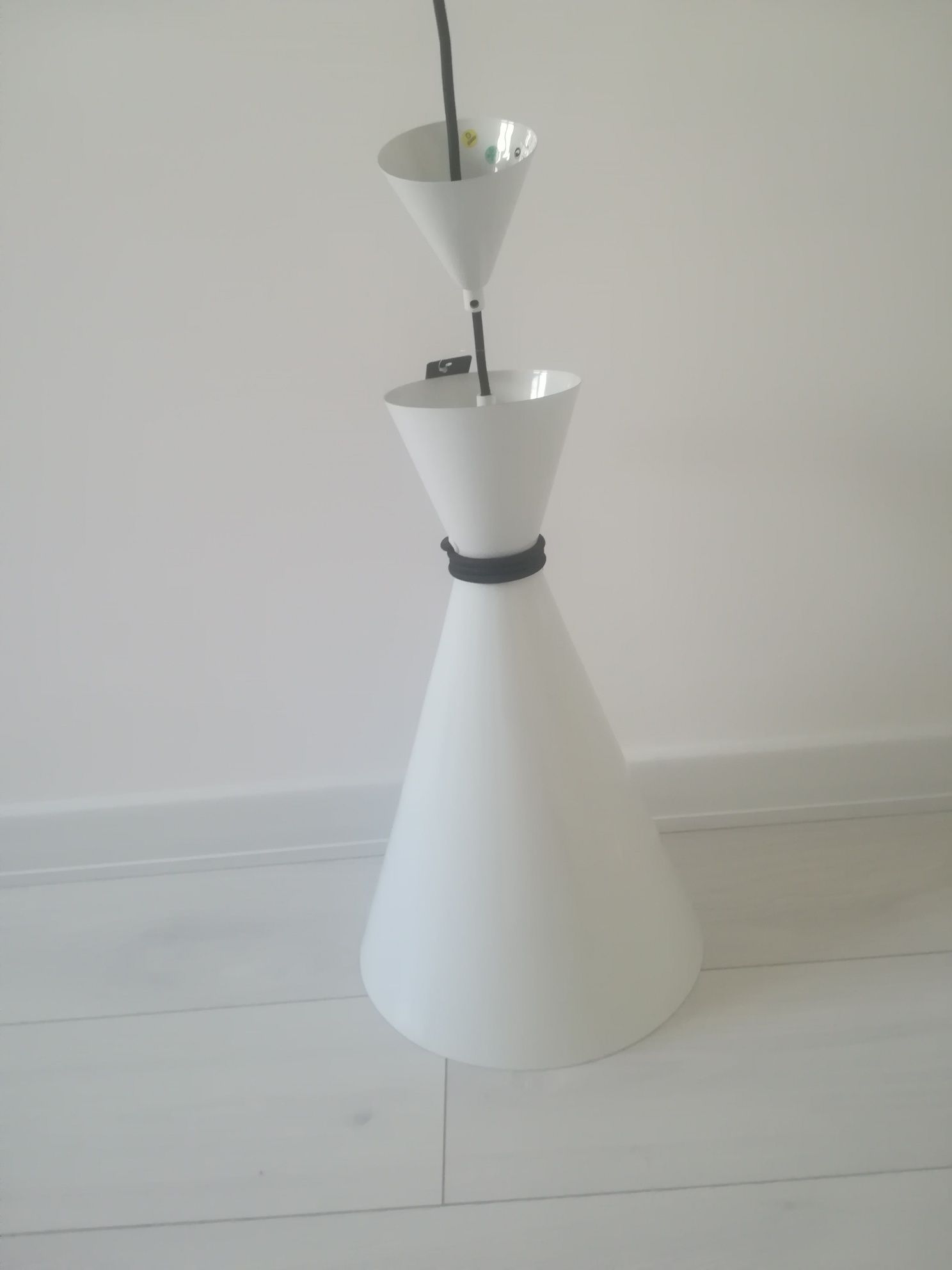Sprzedam nowa lampę