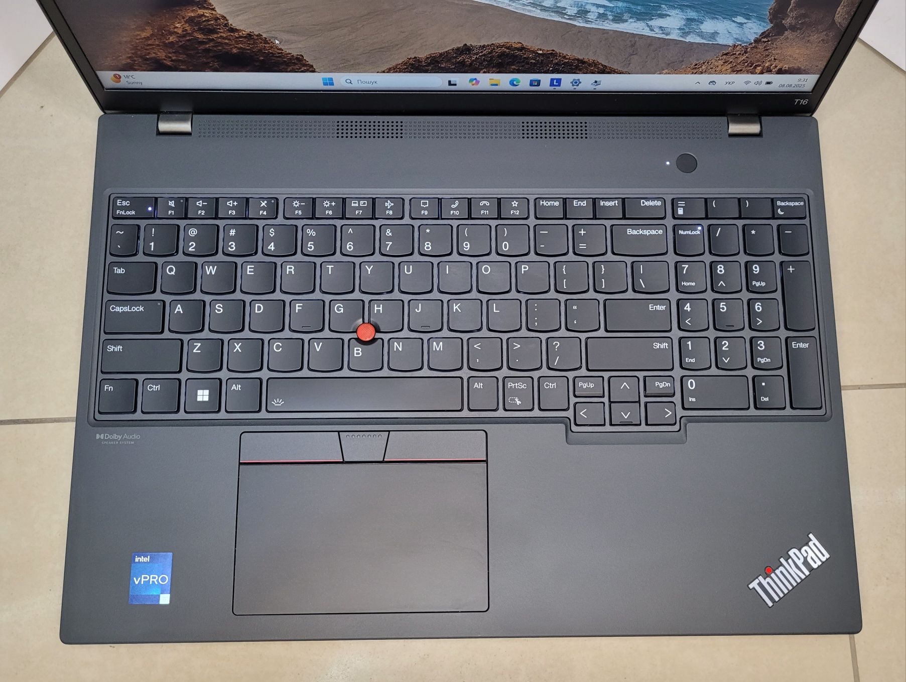 Ноутбук 2023 рік Lenovo ThinkPad T16 Gen 1 Intel Core i7-1265u 16/512