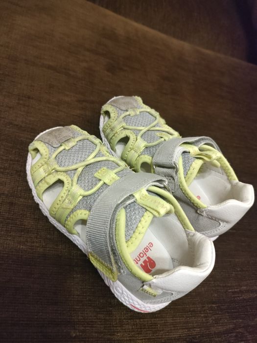 Sandały dziecięce 23 elefanten