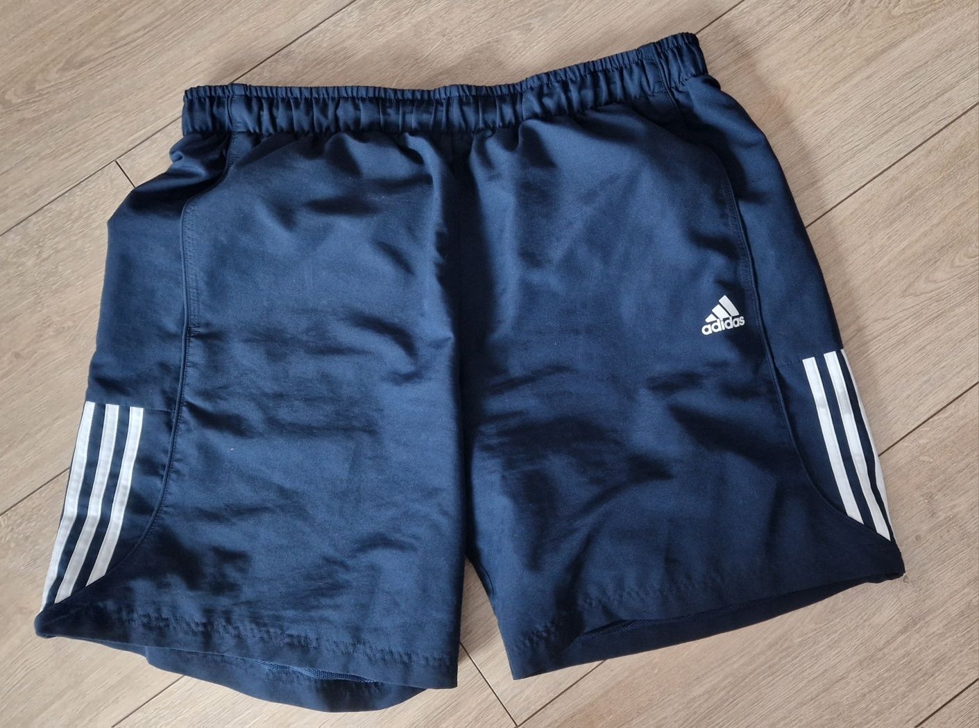 Spodenki Adidas L