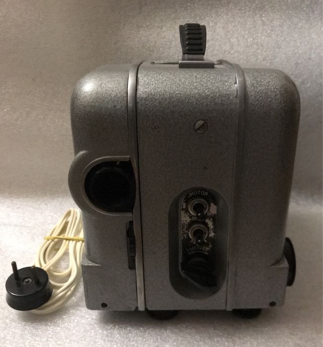 Кинопроектор Луч-2, СССР, хор. сост., рабочий