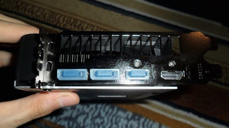 Видеокарта Saphire Radeon RX 570 8GB GDDR5 + кабель HDMI-DVI