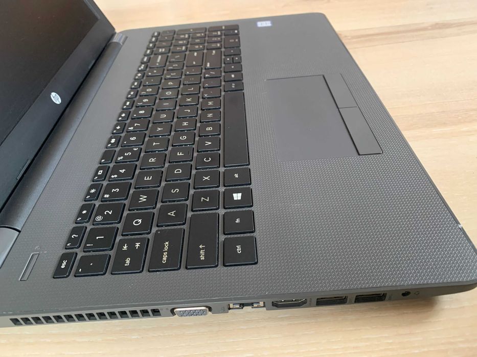 Laptop HP intel i3-7th.DDR4-8GB Nowy Dysk SSD-256GB Gwarancja