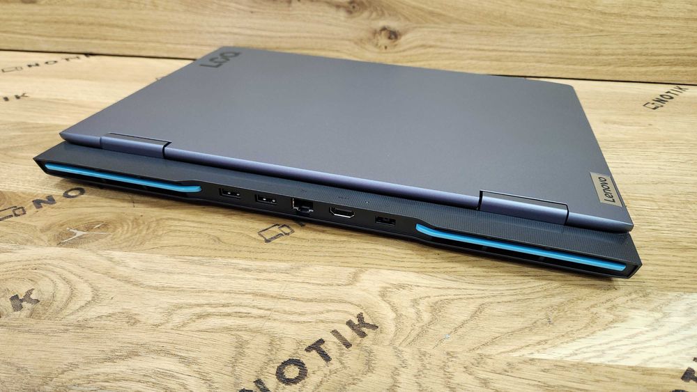 Lenovo LOQ 15IRH8 15  i5-12450H/16/512SSD/RT3050/FHD IPS (NEW)