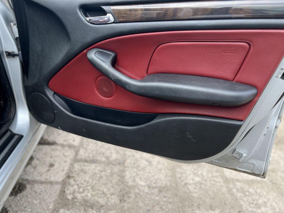 Komplet fotele przód tył boczki czerwone skóry Bmw seria 3 e46 touring