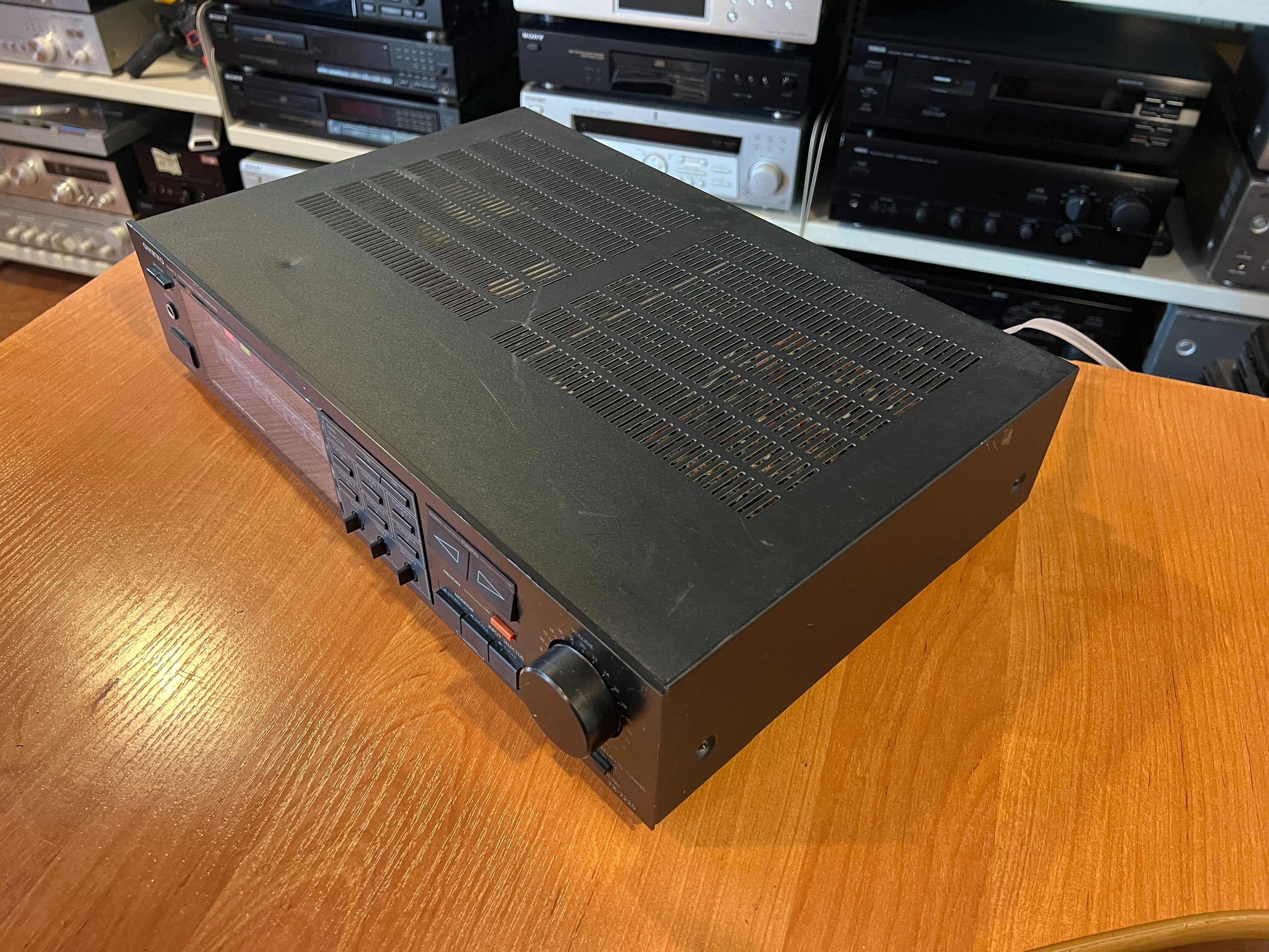 Amplituner Stereo Onkyo TX-7220 Audio Room