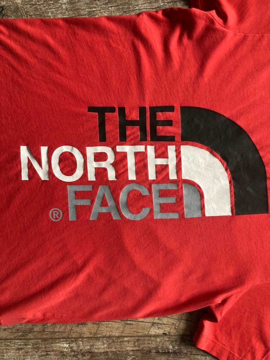 Футболка The North Face