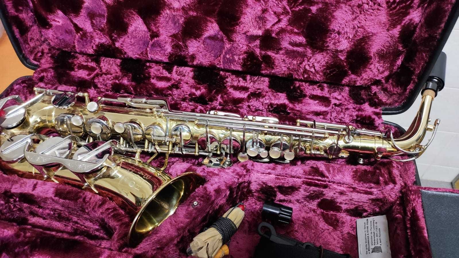 Saxofone Alto B & H
