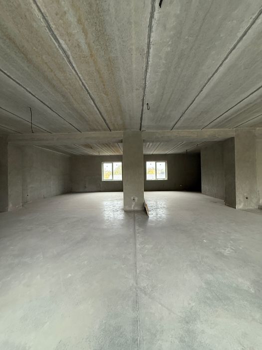 О Р Е Н Д А комерційого приміщення в центрі міста