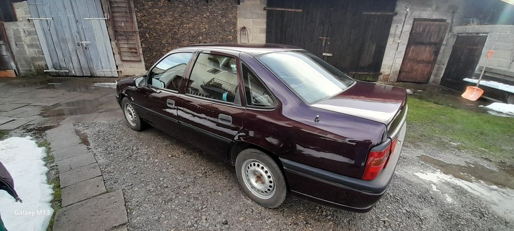 Opel Vectra A 1.8 B+G 1994 tok BDB Stan
