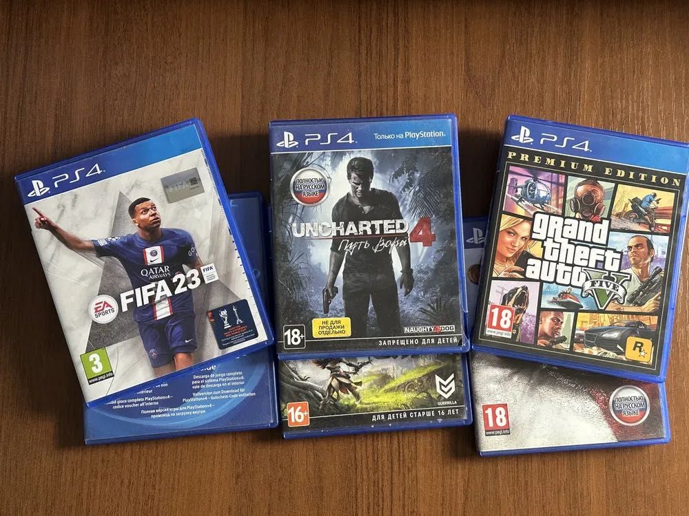 Sony PlayStation 4