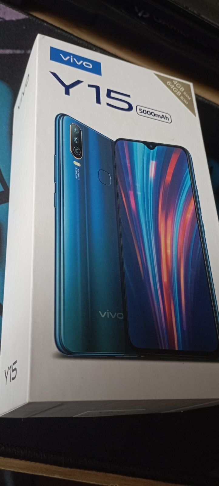 смартфон  vivo y15 в ідеальному стані