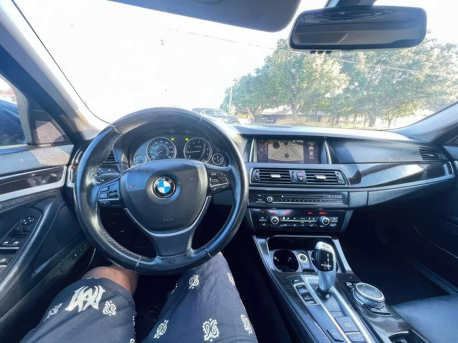 2015 BMW 5 Series 528i