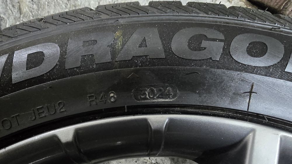 Диски легкосплавні  R20 5/120  ЕТ52 з зимовою резиною Touareg