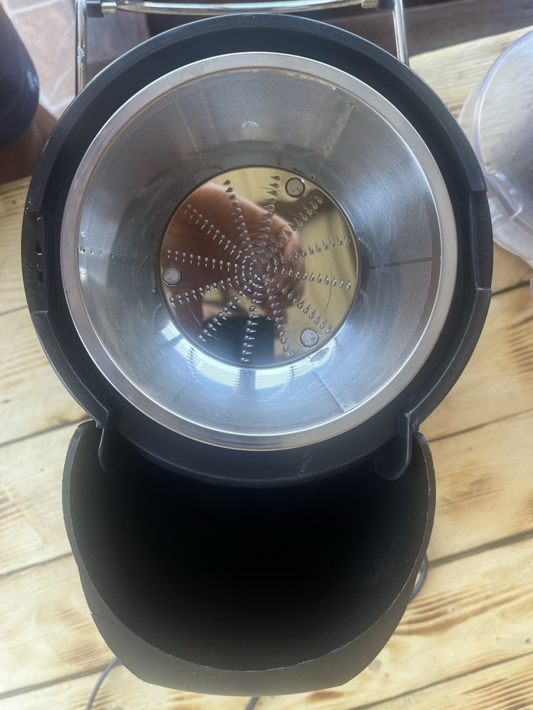 Продам соковыжималку Clatronic AE 3465 (Германия)