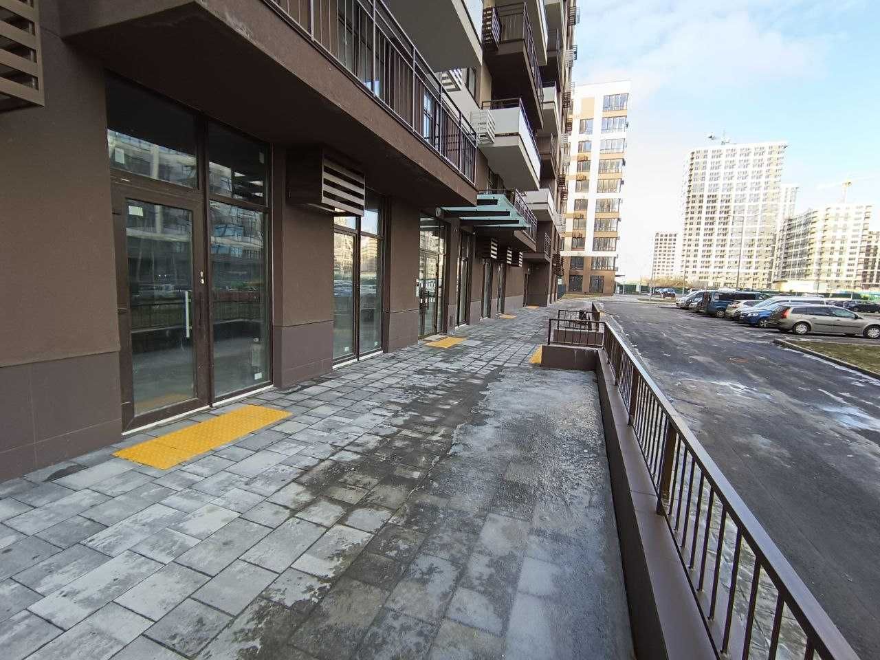 ЖК Варшавский. Фасадное помещение "Open Space" 37 м2