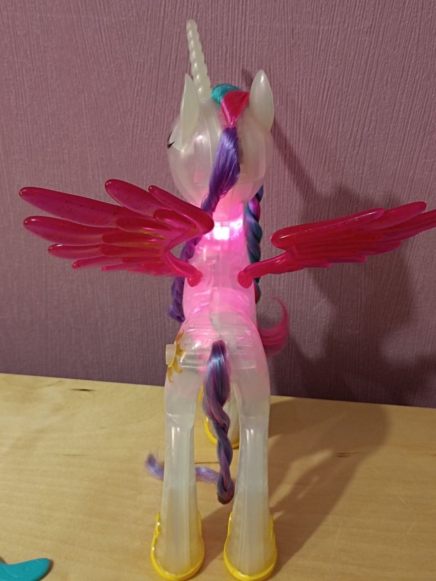 My Little Pony Princess Celestia duża świeci G4 Hasbro figurka MLP