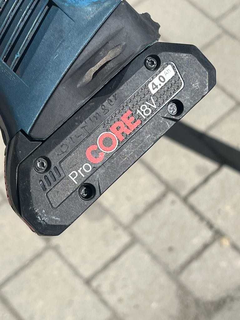 Szlifierka kątowa Bosch GWS 18-125 z baterią Pro Core 4Ah/800W/Komis
