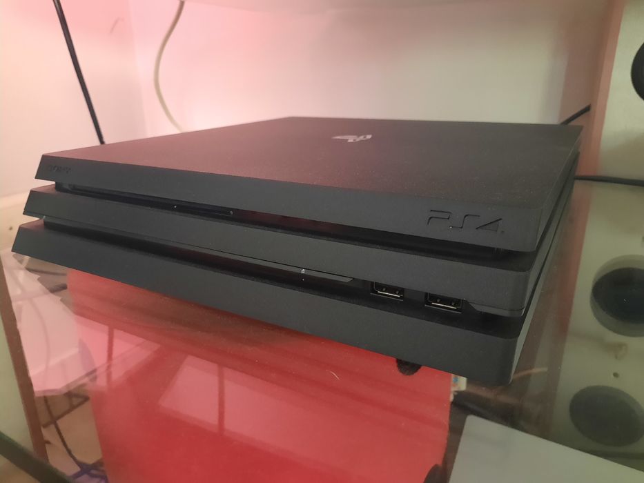Konsola PlayStation 4 Pro 1Tb