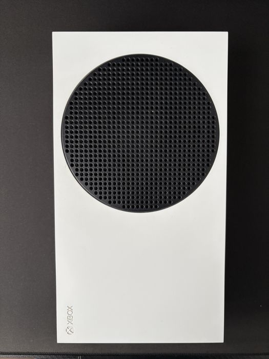 Xbox Series S + 2 джостика + оригинальный акумулятор