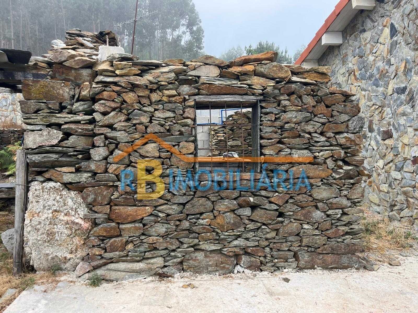 Moradia T1 no Gamarão, Canelas, Arouca