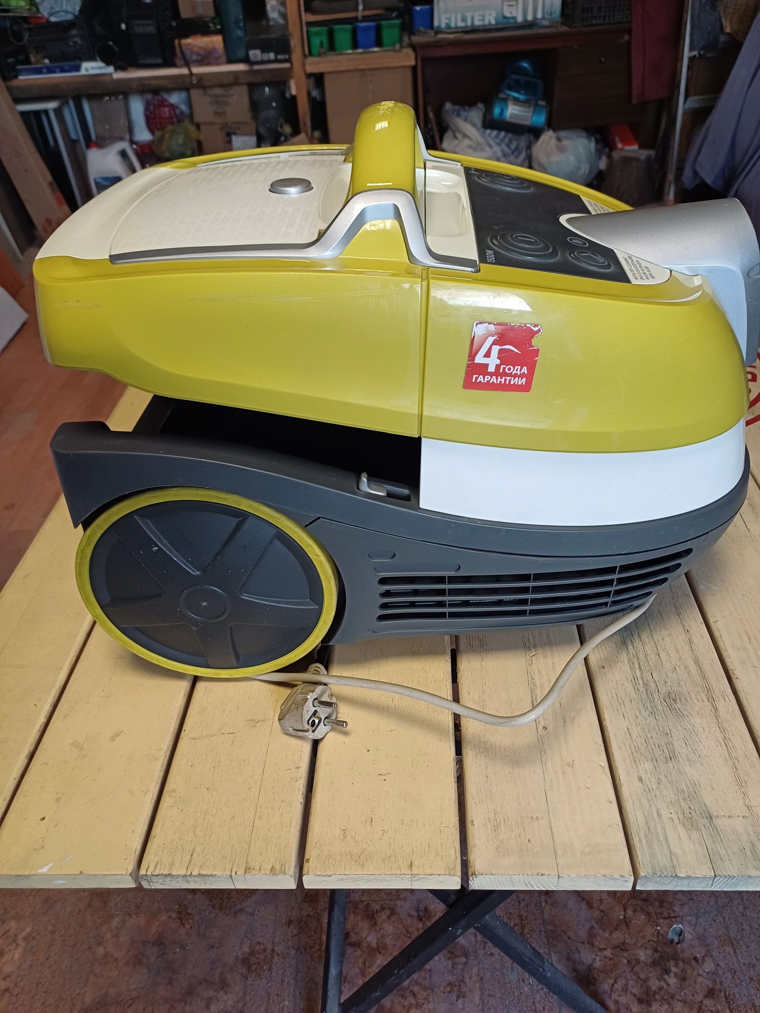 Продам пилосос Zelmer aquawelt plus.