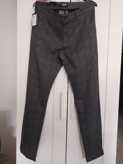 Nowe męskie spodnie Only&sons piękne do wielu stylizacji kratka