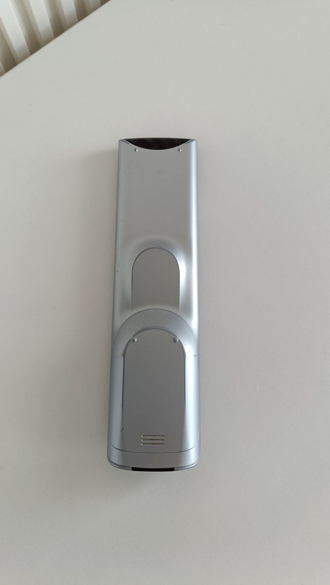 Pilot Logitech harmony 525 wiele urządzeń