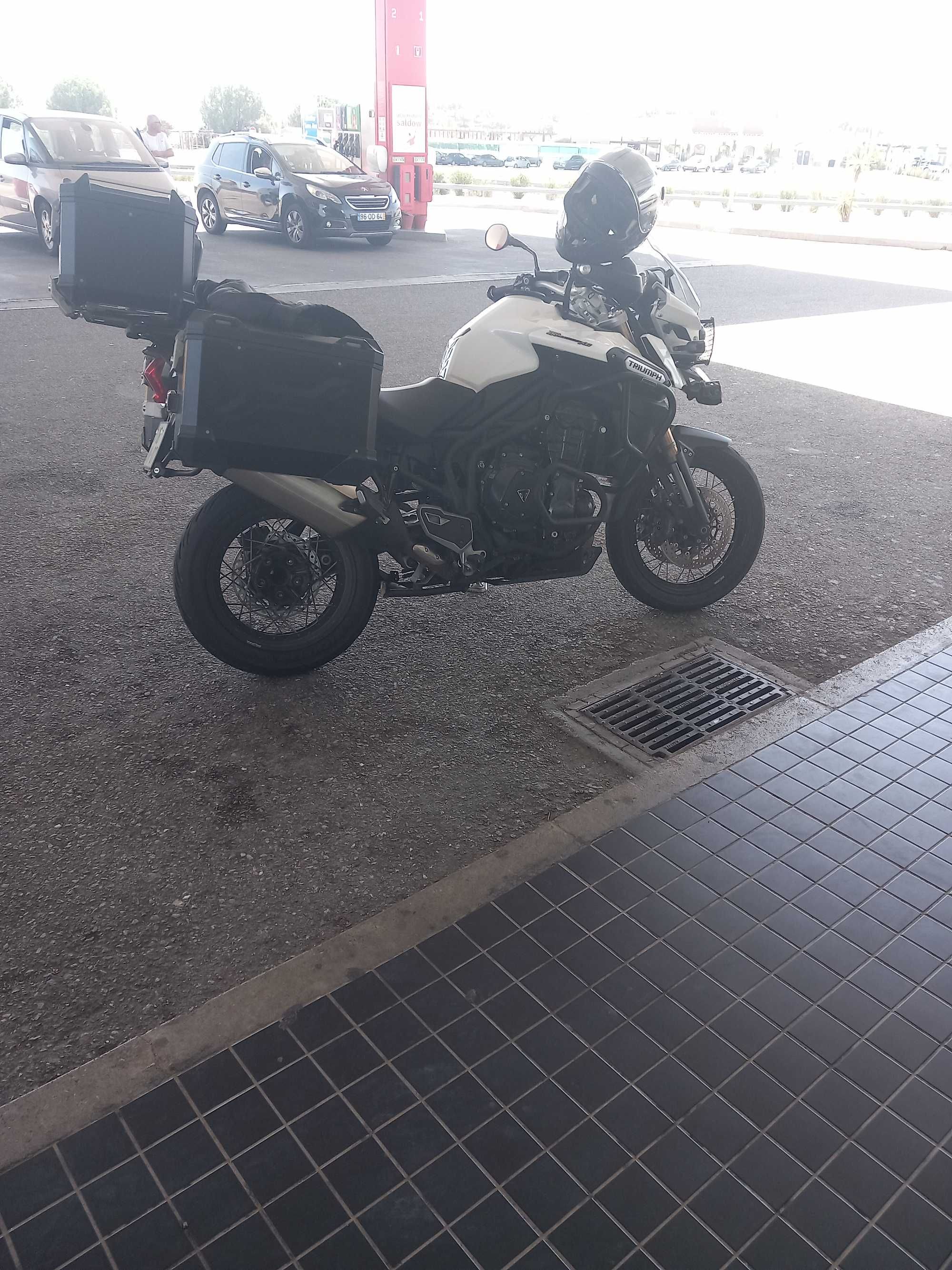 triumph tiger 1200 xc explored dark