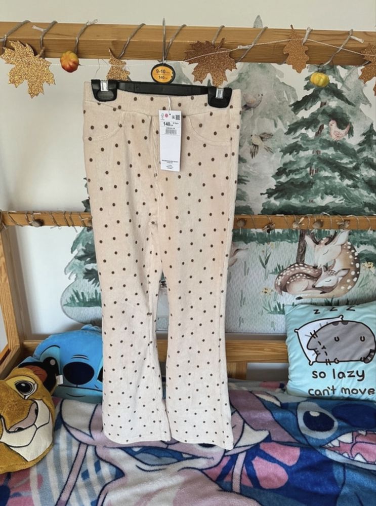Nowe sztruksowe spodnie w kropeczki Sinsay r 140
