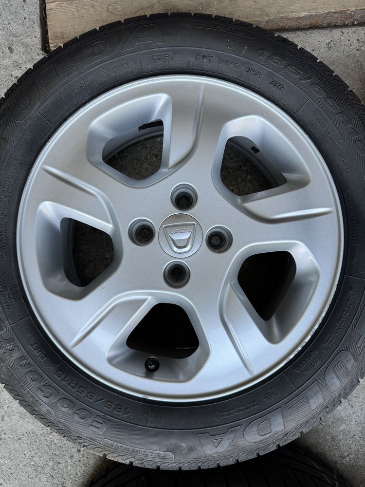 Диски з резиною 4х100R15 Dacia Renault Logan Lodgy Sandero Clio Kangoo