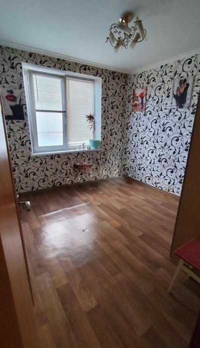 Продам 2 к. із. квартиру, м.Студентська 10 хв