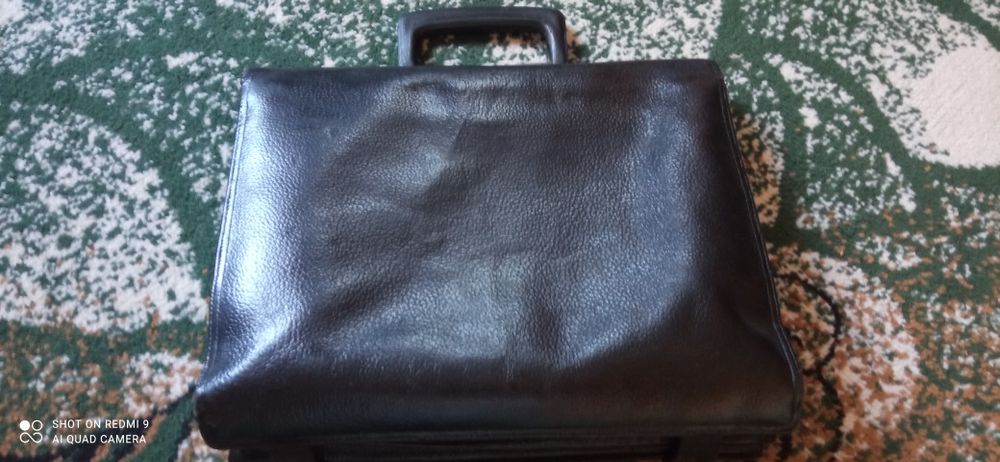 Przedwojenna teczka skóra