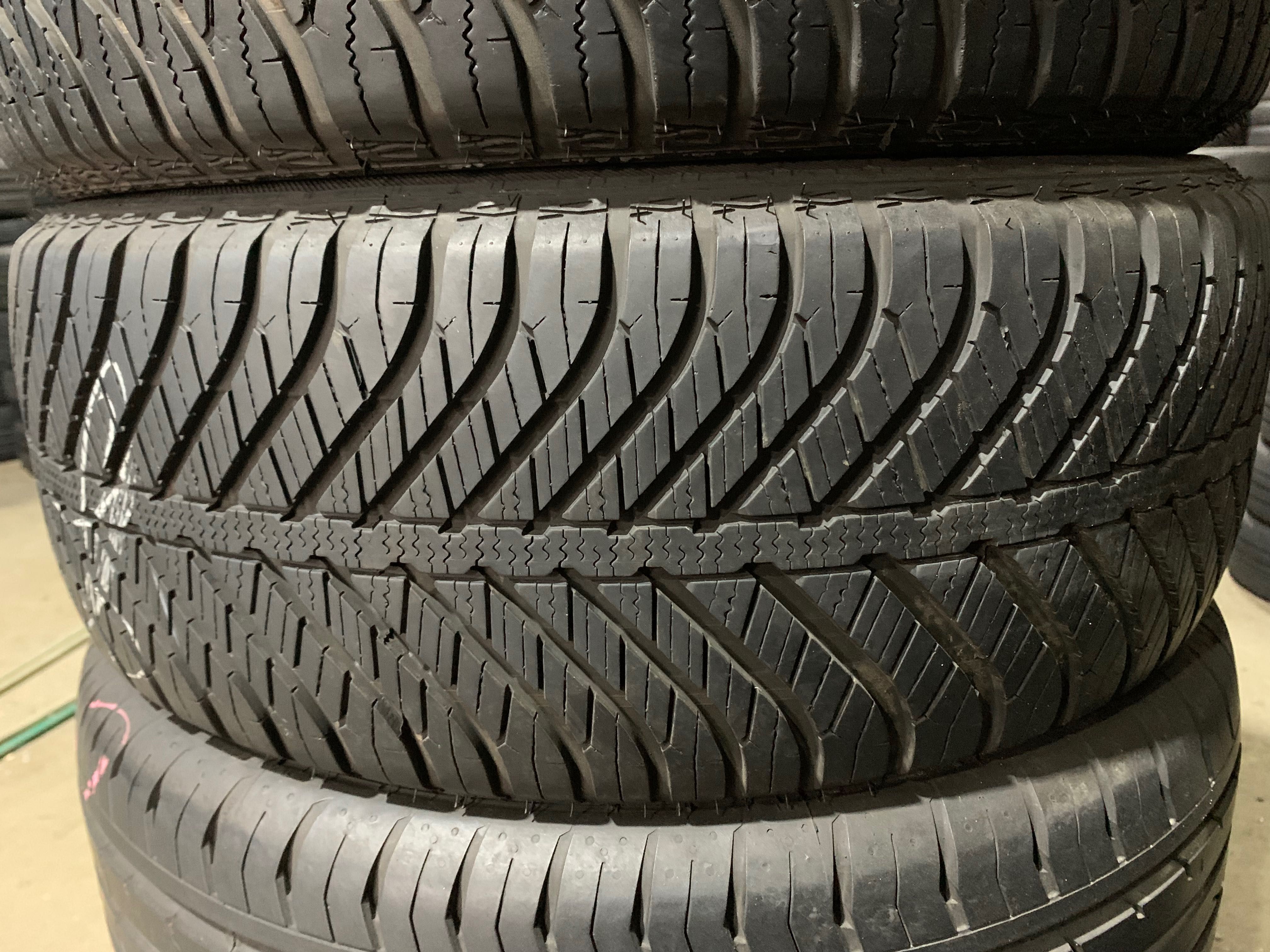 Склад шин б/в. 225/55 R16 Goodyear Vector 4 Seasons