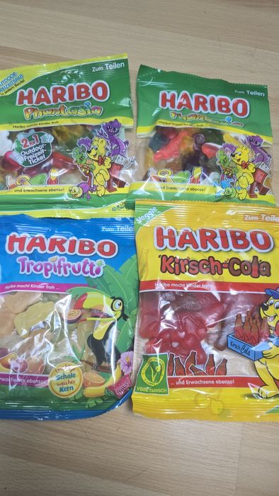 Zestaw 4 paczek żelków z niemiec waga paczki to 175 gram