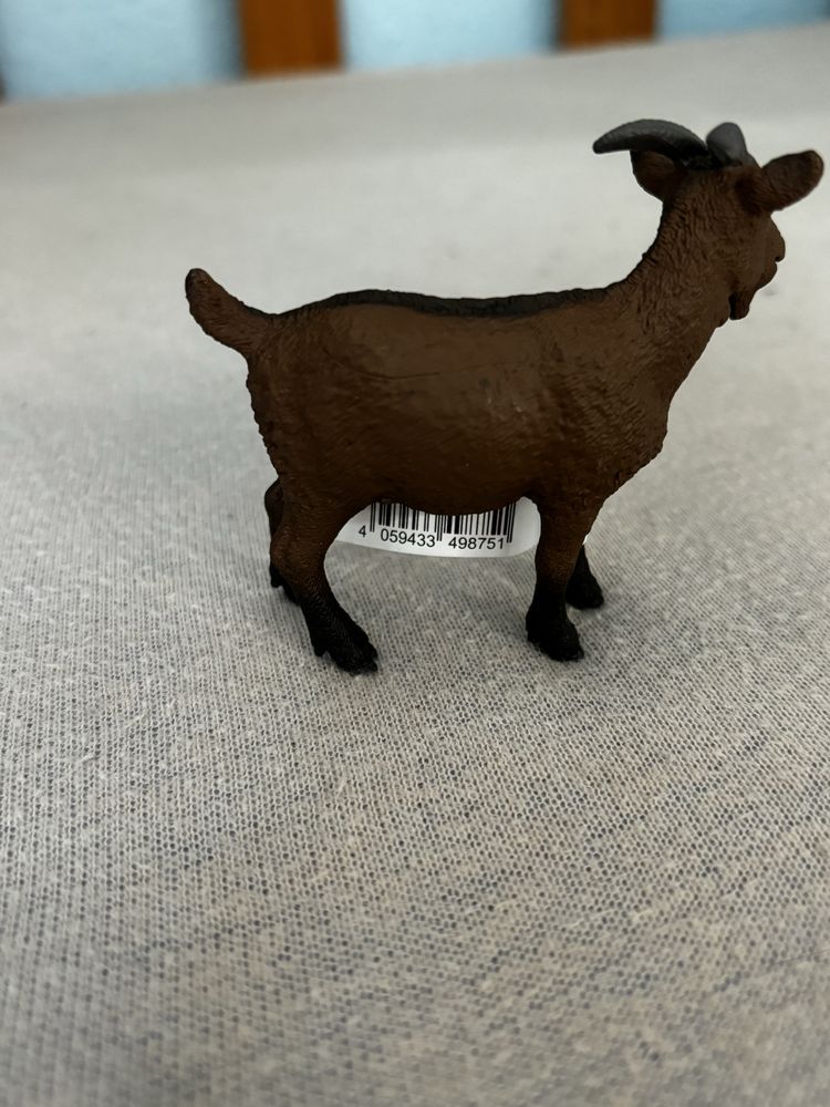 Figurka „Koza” firmy Schleich