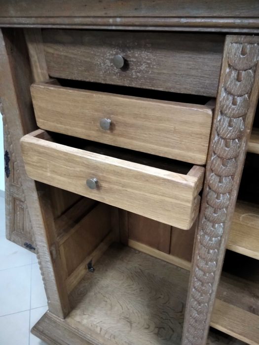 Продам шафу-комод дуб масив ковка