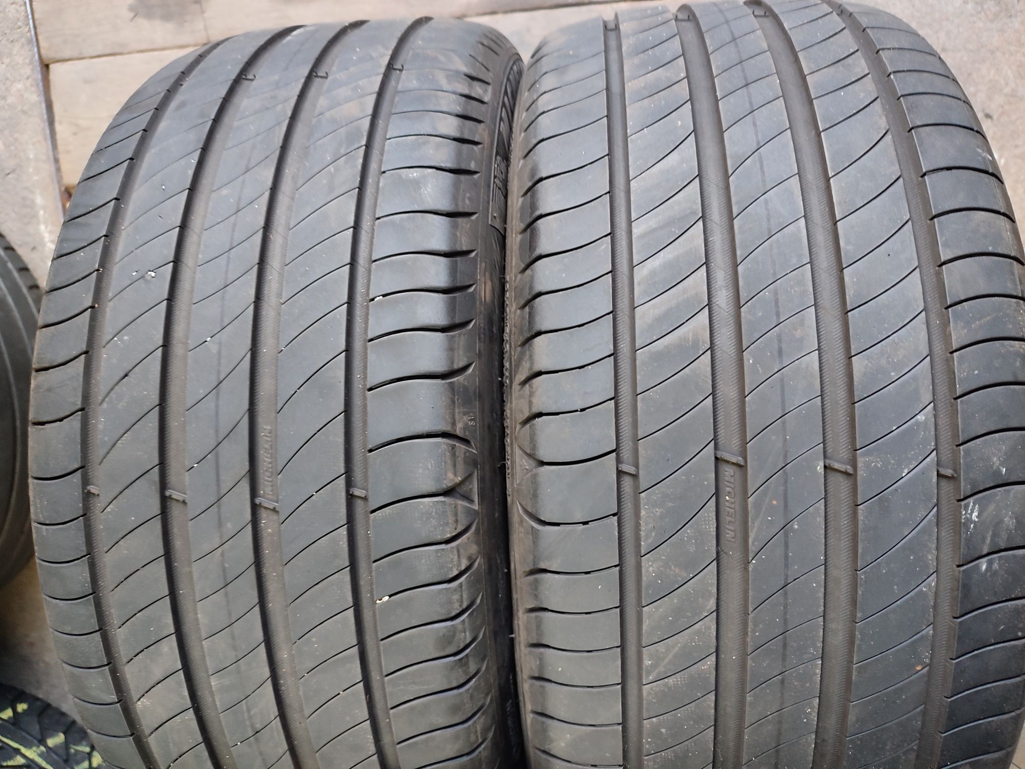 2x Michelin Primacy4 235/40/18 Rok 2020 5,5mm+