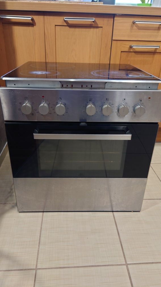 Sprzedam piekarnik z płytą ceramiczną Ikea/Whirlpool