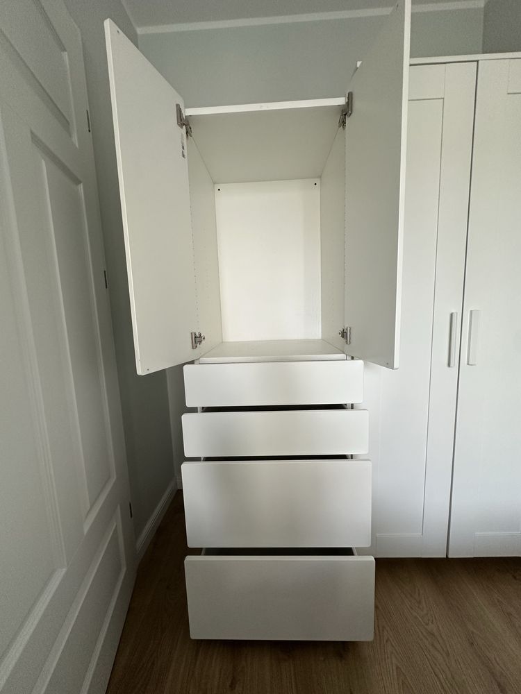 Biała szafa Ikea SMÅSTAD / PLATSA