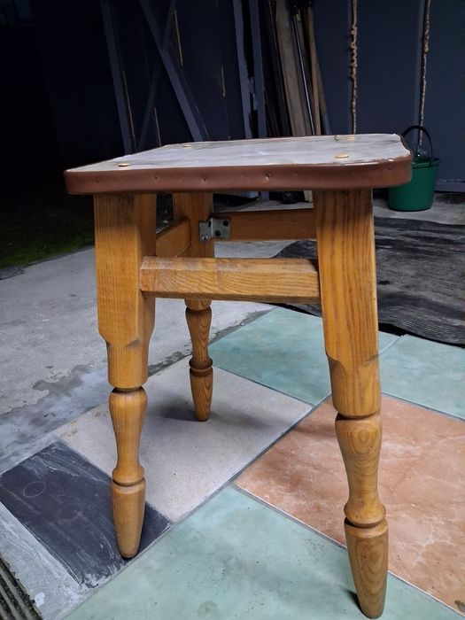 Кухоні  стільці.